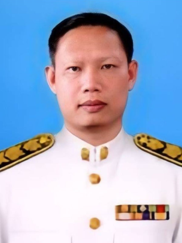 นายสมเกียรติ คุ้มนายอ